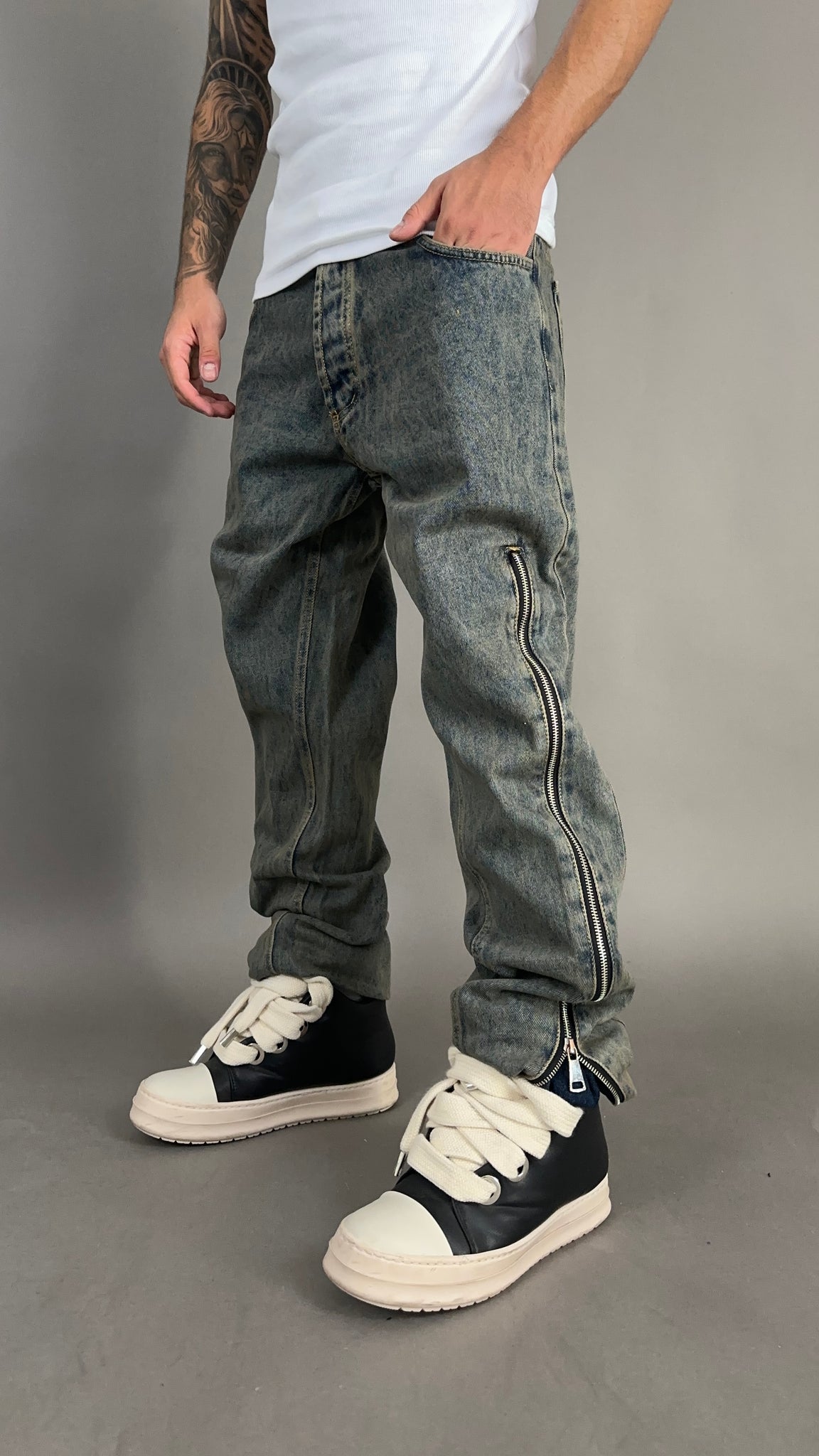 JEANS FLARE MOD.ZAR*