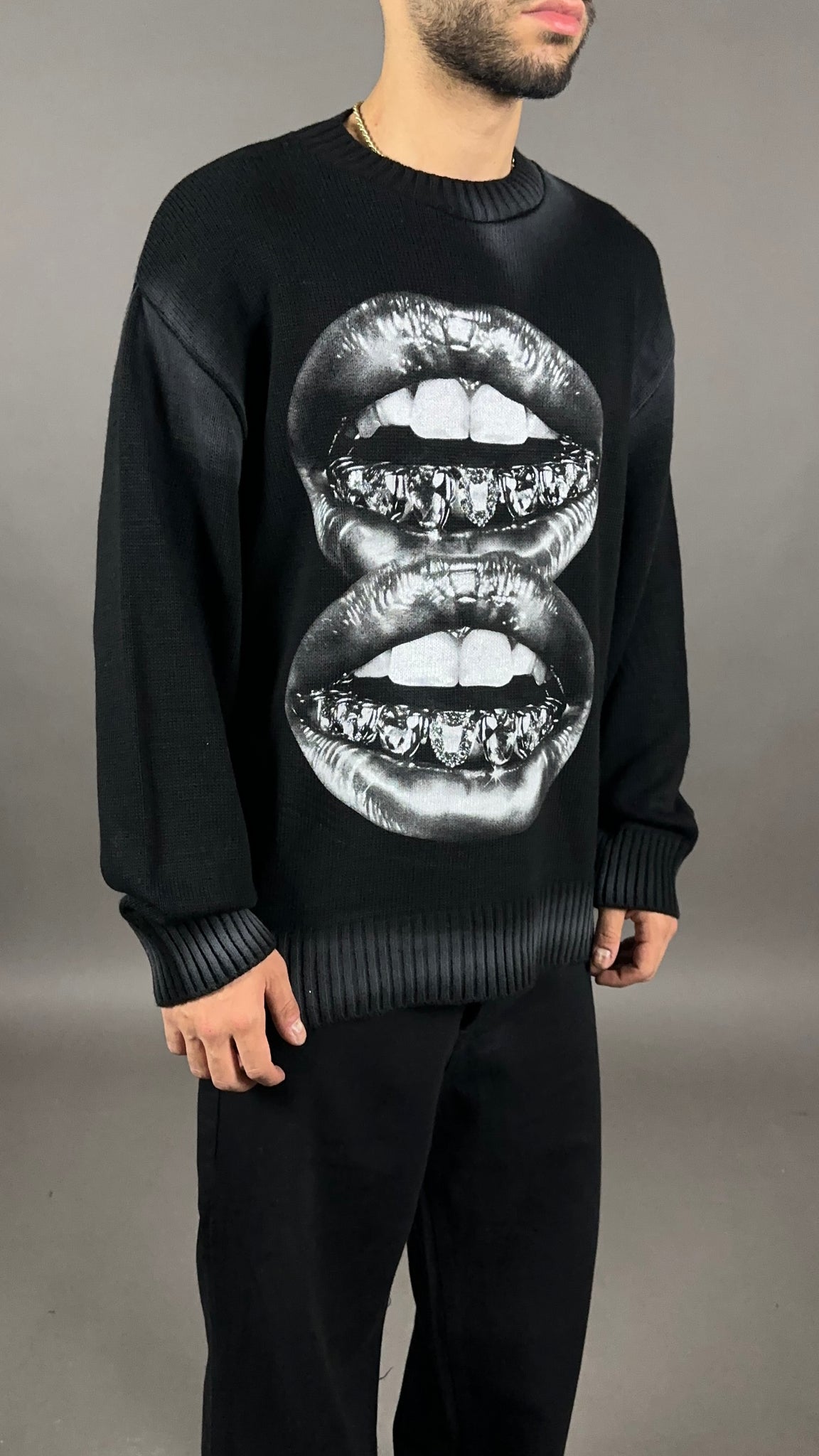 PULL MOUTH SLAVATO