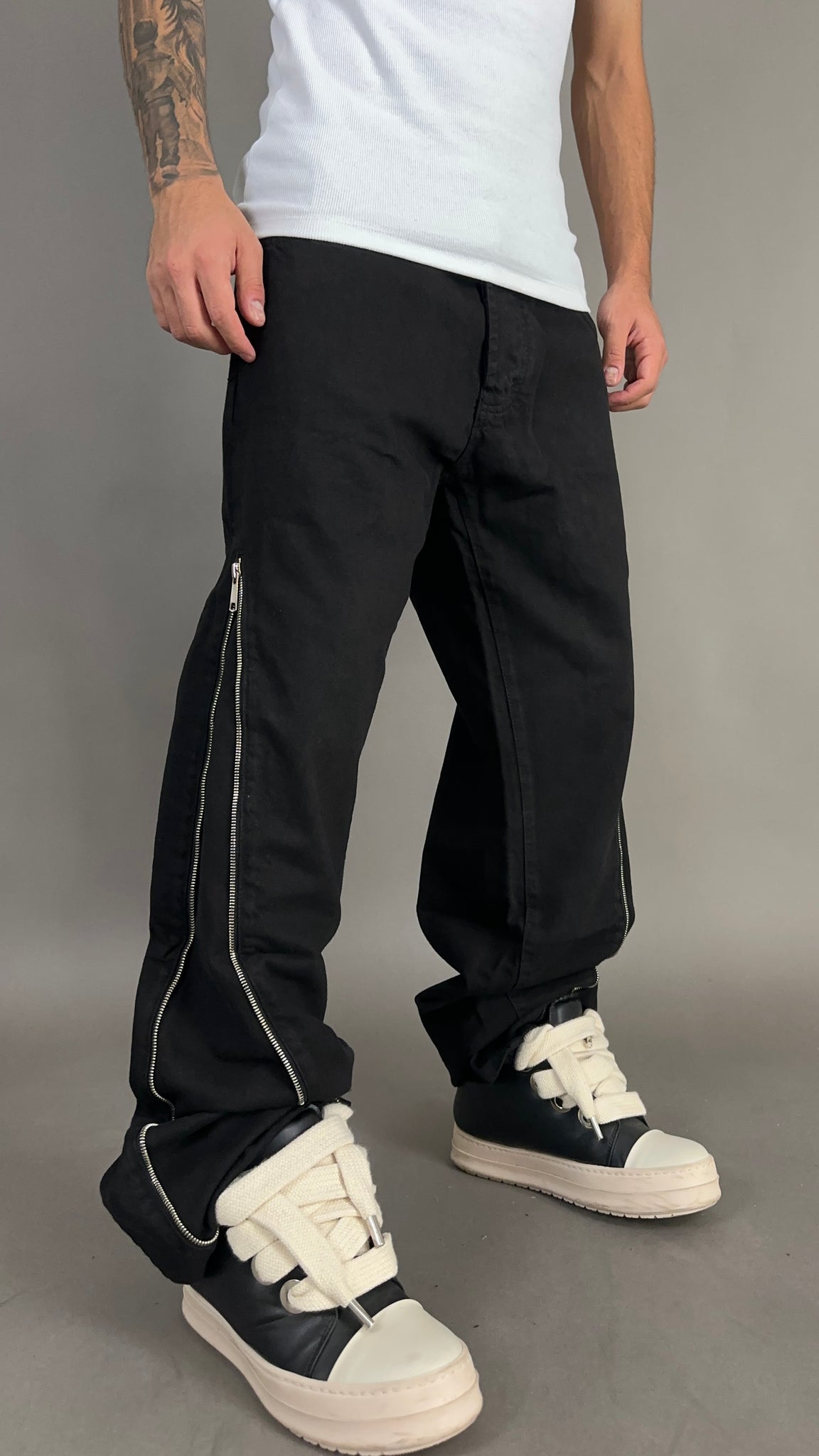 JEANS FLARE MOD.ZAR*