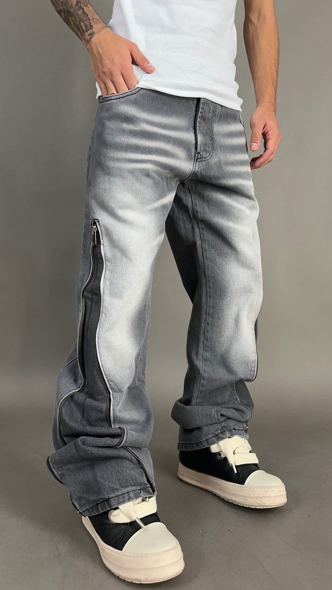 JEANS FLARE MOD.ZAR*